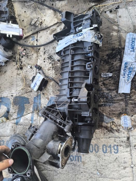 Всмукателен колектор  Bmw e90 e87 120i 320i n46 n43 1