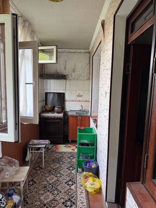 Chilonzor 16 bollar kerak metrogacha 300metr