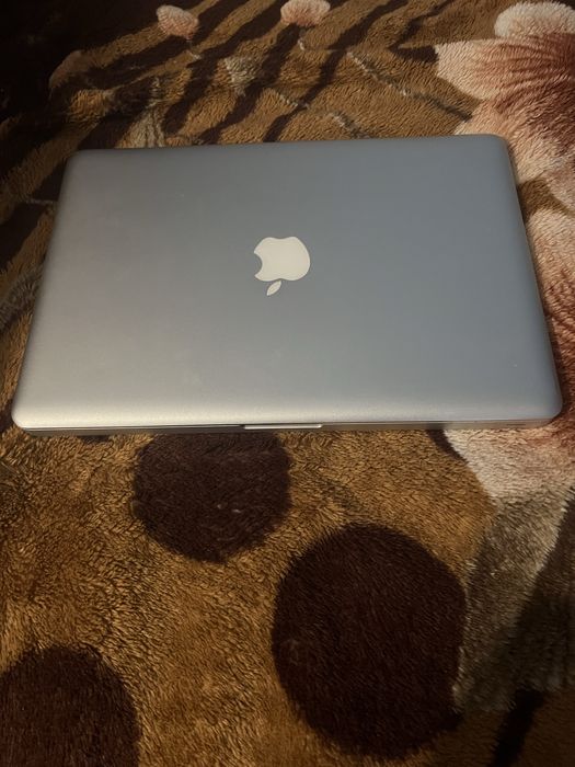 Macbook Pro Mid-2012 (i7,8gb) Plosca • OLX.ro