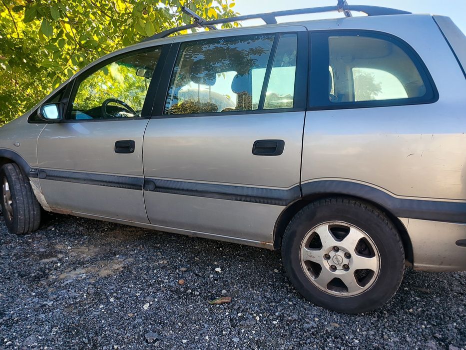 Опел Зафира 1.8 на части