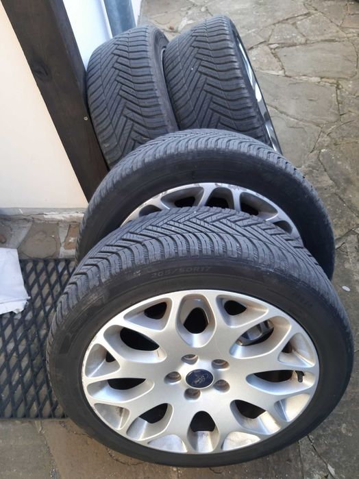 Гуми с джанти за Форд Фокус комби 2009г.