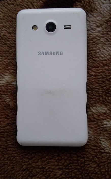 Продается самсунг телефон на запчасти