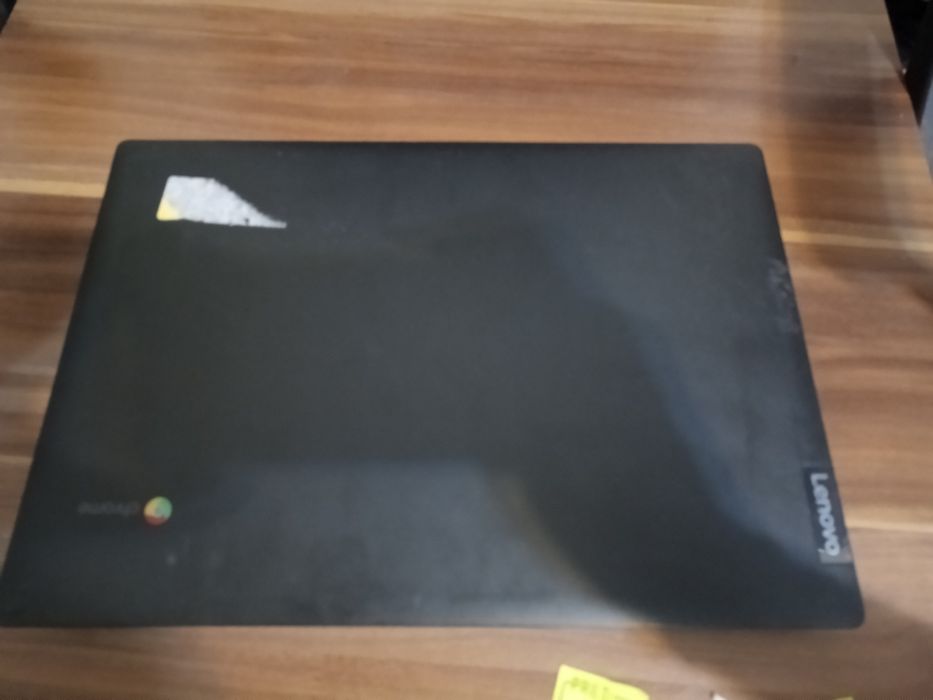 Lenovo Chromebook display schimbat