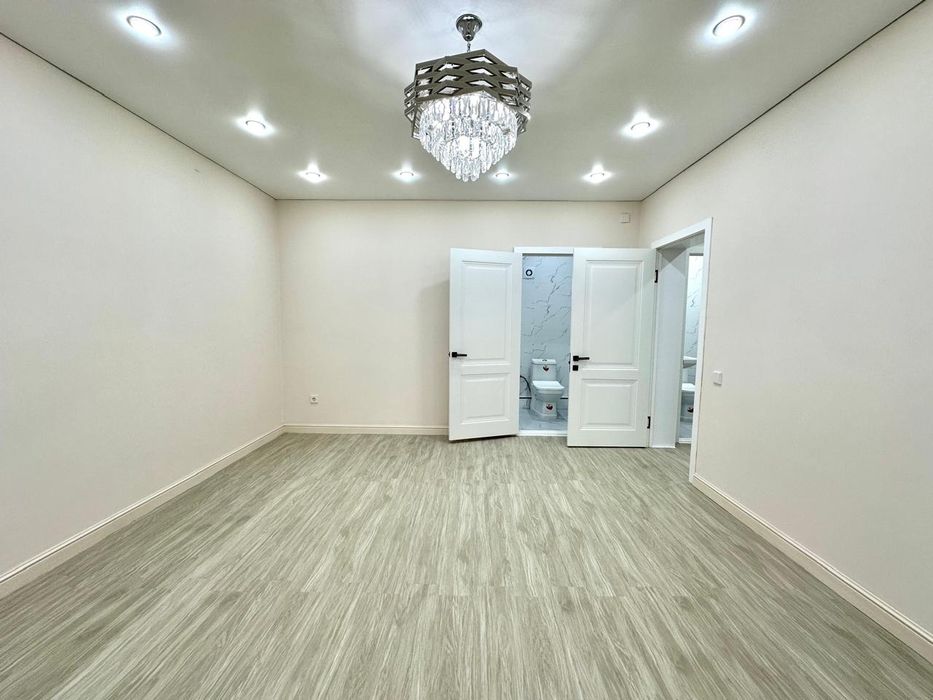 Дом с ремонтом двухэтажный с подвалом