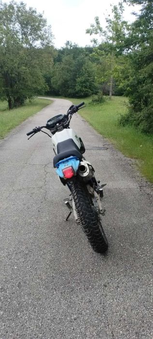Продавам Yamaha xt250
