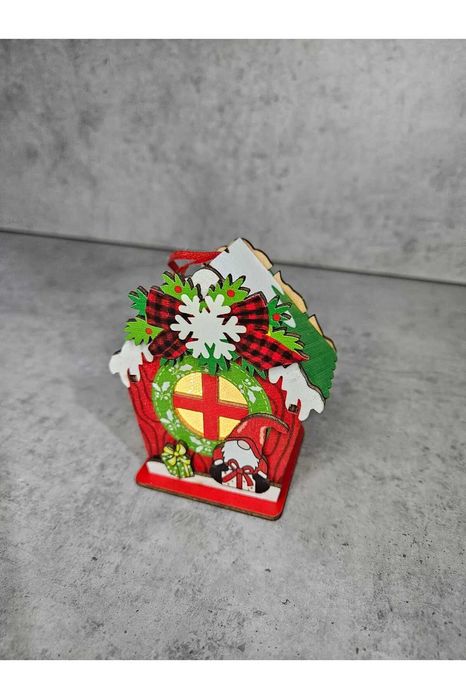 Casuta Decorativa Craciun cu Gnom, Iluminare LED, Lemn, 9 cm