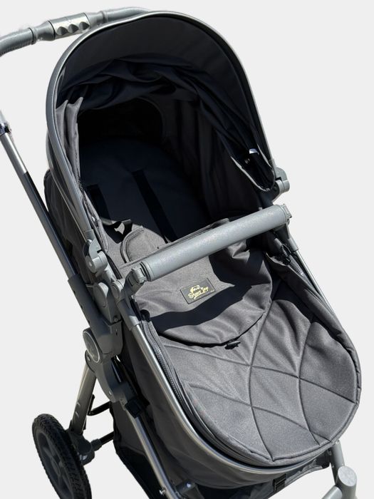 Коляска в отличном состоянии