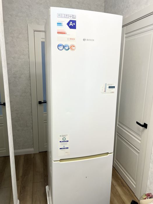Продам Холодильник Bosch
