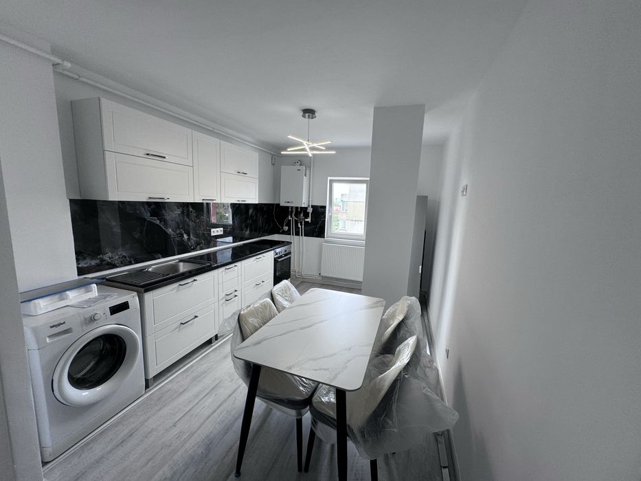 De inchiriat apartament 2 camere decomandat langa biserica albastra l