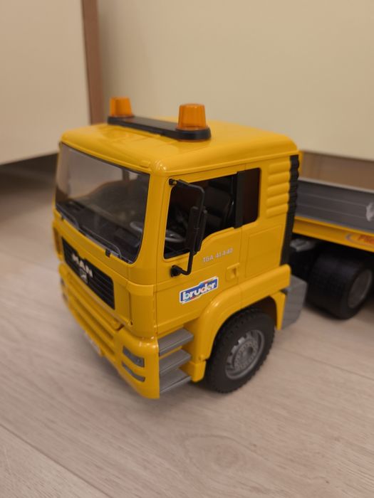 Bruder MAN TGA Low Loader