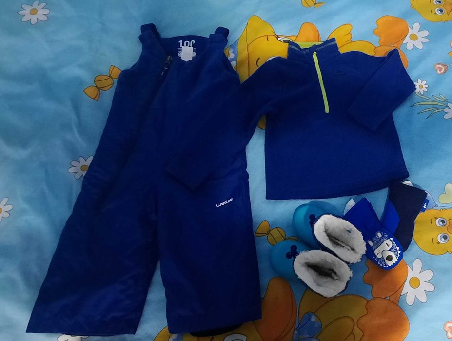 Комплект ескимос,блузка,ръкавици и ботушки