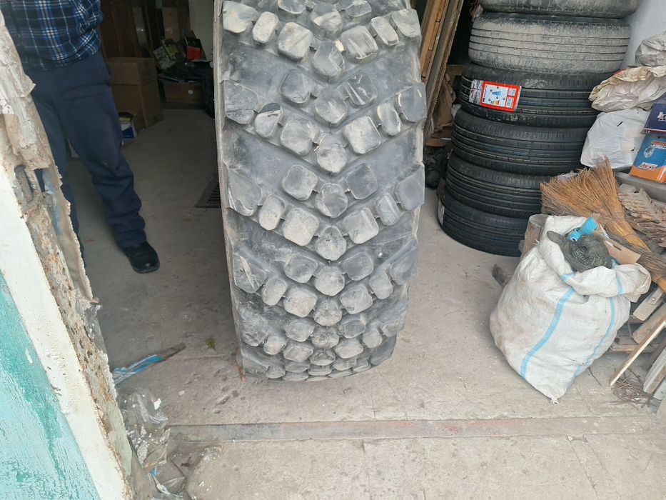 Шины на  Камаз, вездеход