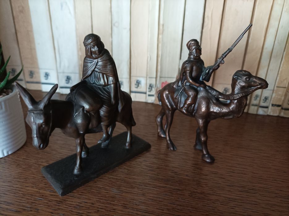 Statueta bronz  8 cm / 8 cm