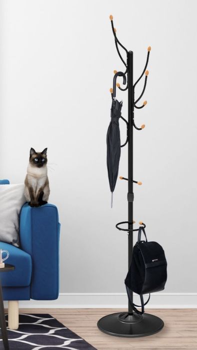 Металлическая напольная вешалка