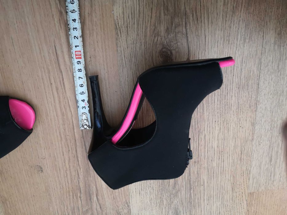 Дамски летни обувки с ток