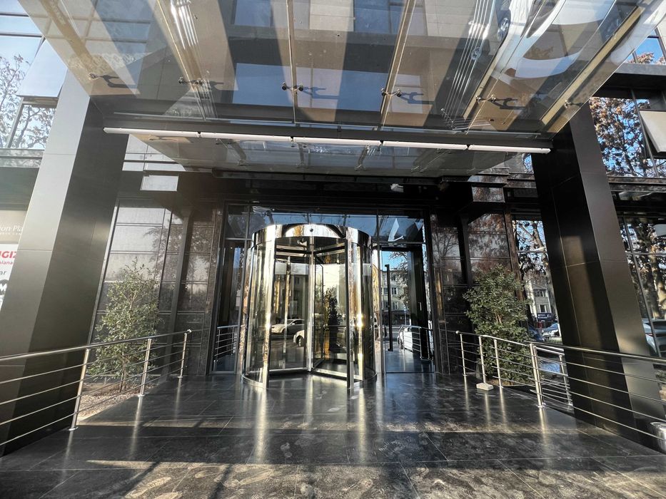 Аренда / 5 этаж — готовые кабинеты с объединением до 250 м² в БЦ (55)