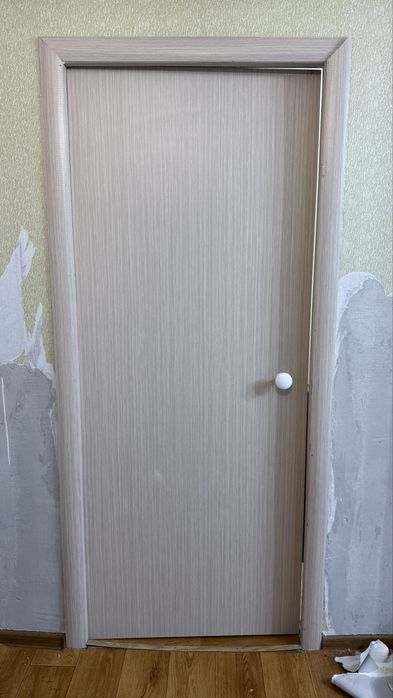 Продам двери межкомнатные