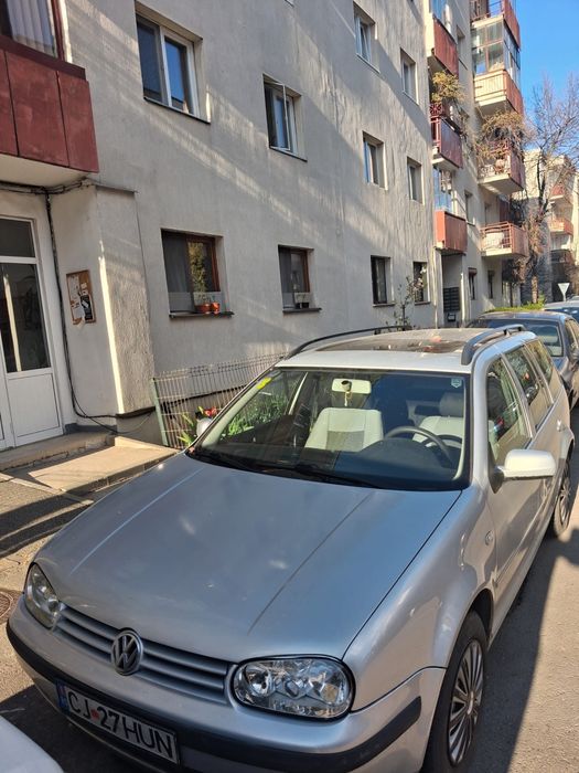 VOLKSWAGEN Golf 2000 — imagine 3