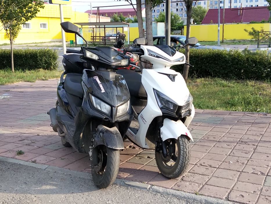 Обменяю м8 скутер
