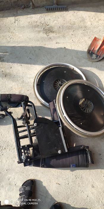 Инвалидная коляска