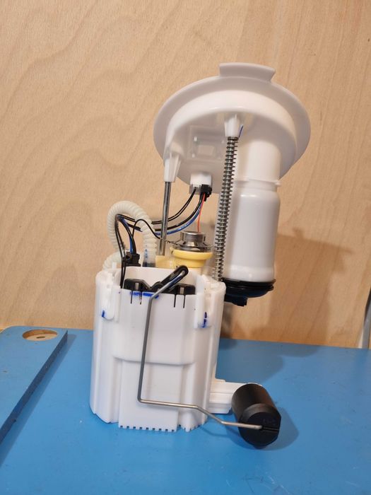 Bmw Pompa combustibil in rezervor