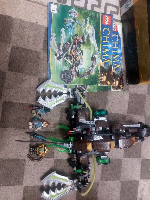 Подаю наборы lego chima