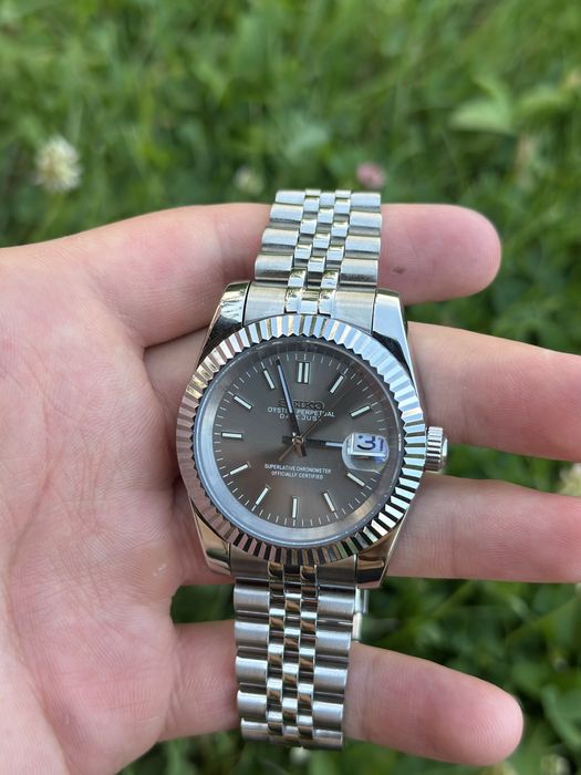 Vand ceas Seiko mod datejust gray