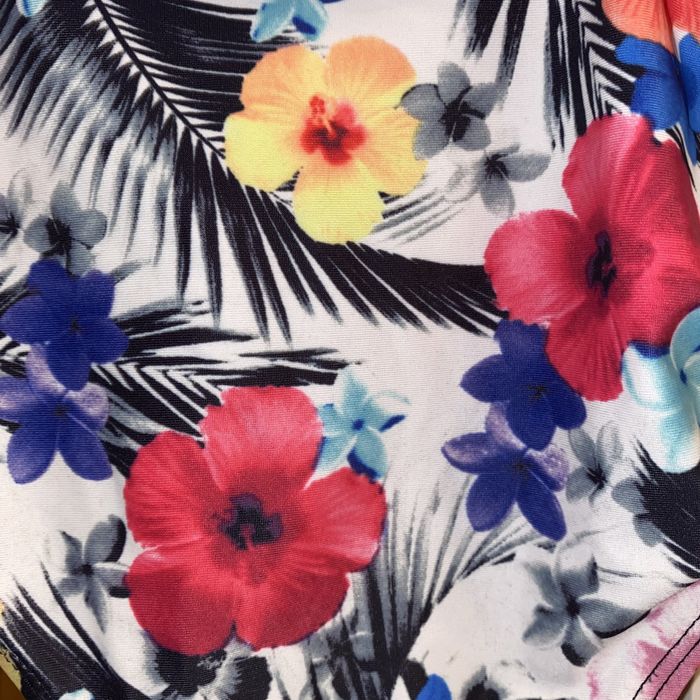 Женский раздельный купальник