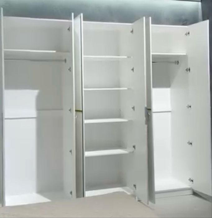 Продам спальный гарнитур