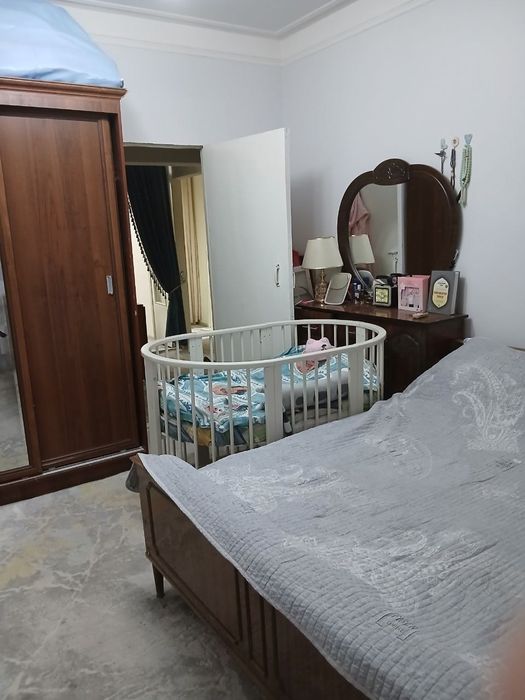 Uy sotiladi 2 honali 3 hona qilingan
