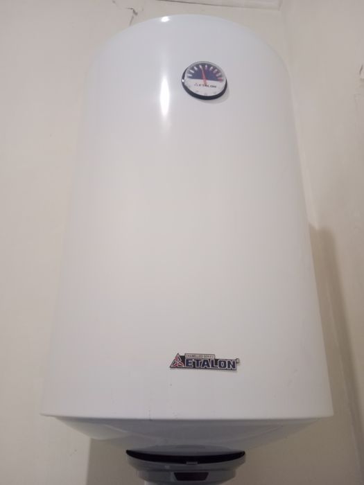 Водонагреватель 80л