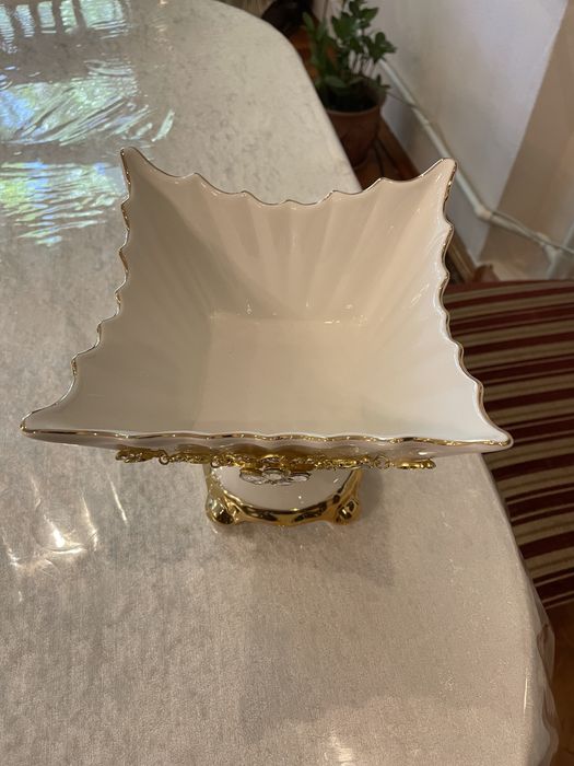 Продам конфетницу, новая!