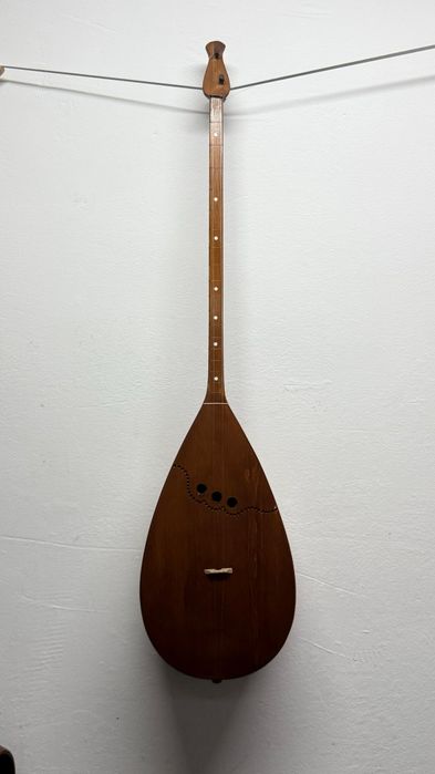 Домбыра сатамын Көкшетау қаласында