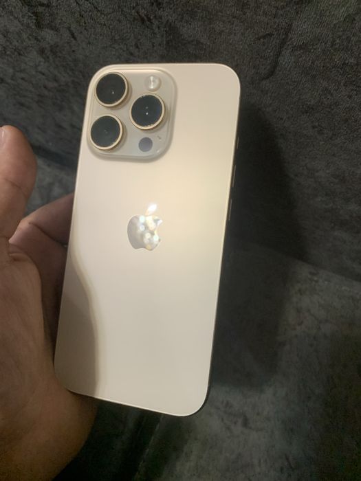 Iphone 16 Pro Gold  256Gb