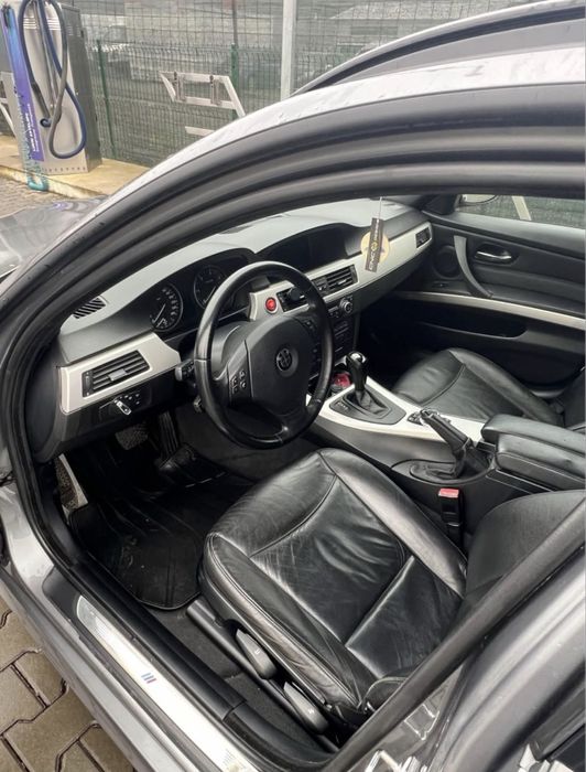 BMW e91 320d automat