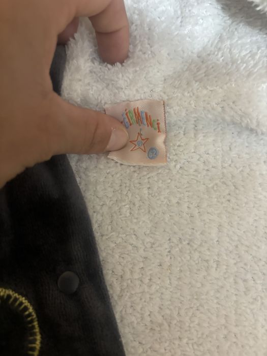 Compleu gros bebelusi