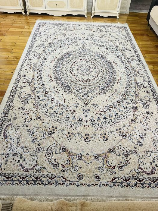 Ковер в отличном состоянии