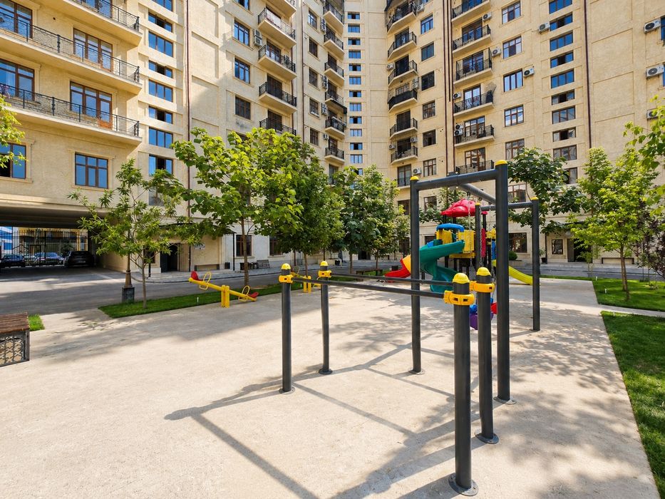 Продается квартира 150 кв м. в центре. 7 минут от сквера.