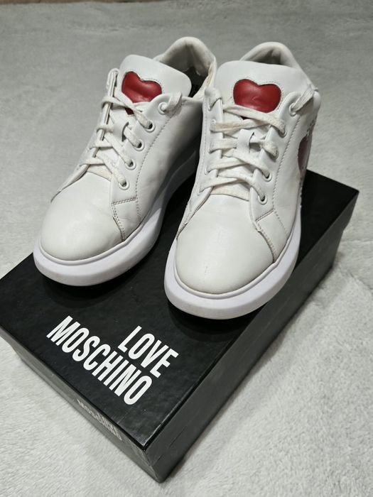 Сникърси Moschino 39