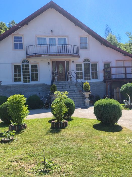 Vând Vila in Toplița!