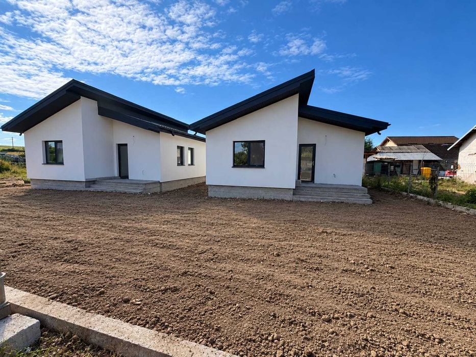 Casa noua 69 mp - teren 215 mp - toate utilitatile - Pielesti