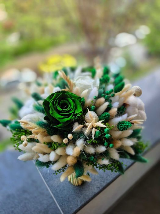 Buchete de mireasa/nasa  Lumanari nunta/botez Preturi mici