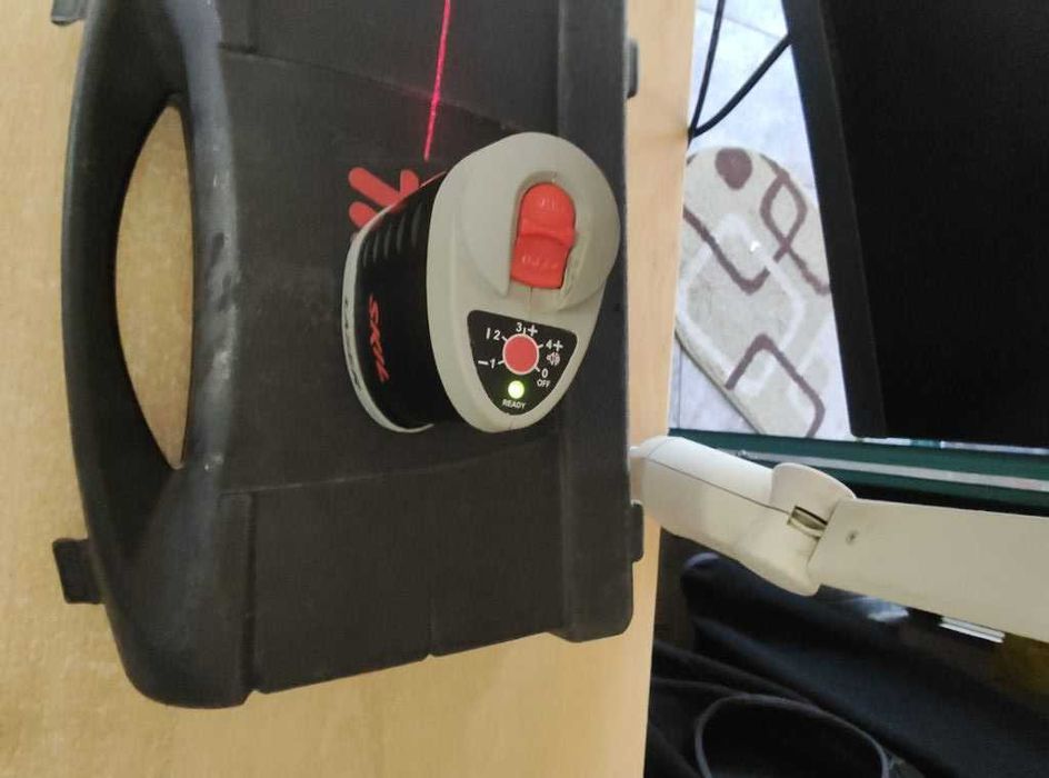laser nivel cu autonivelare skil