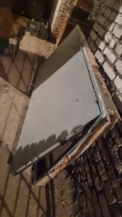 Дверь металлическая