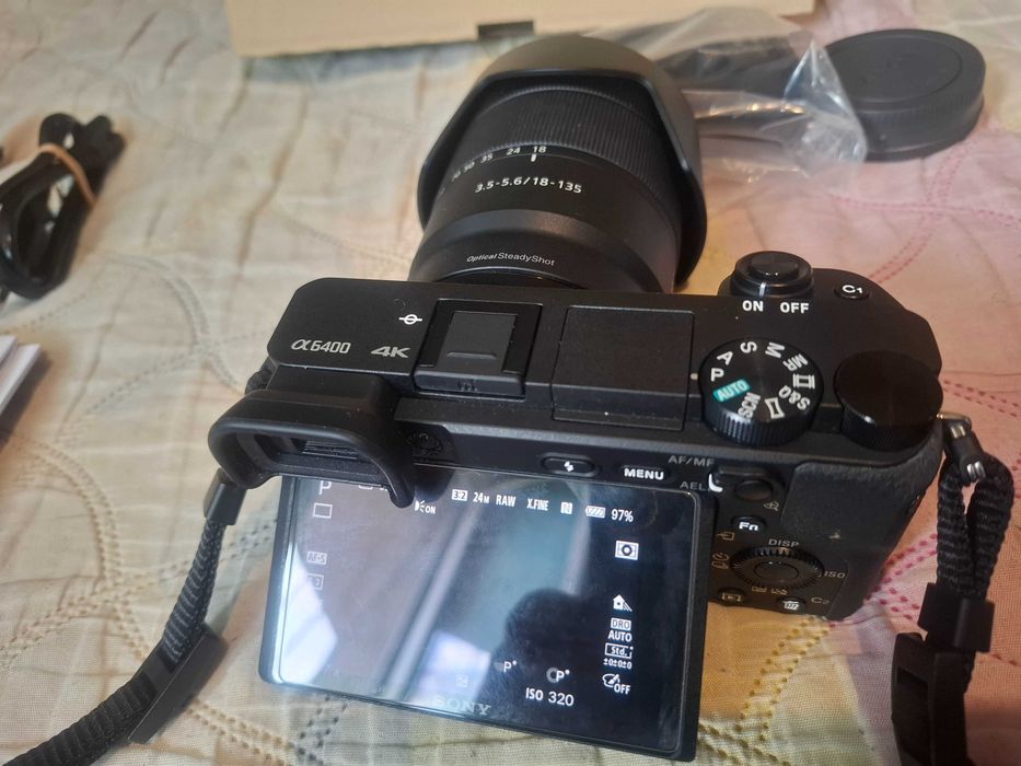 Фотоапарат Sony A6400 +18-135mm1:3,5-5,6 OSS