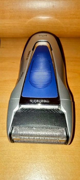 Mașina de bărbierit Braun