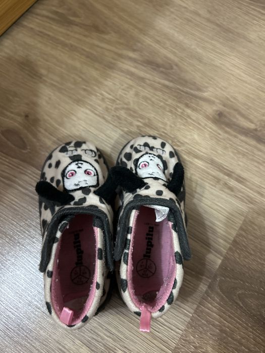 Пантофки за момиче