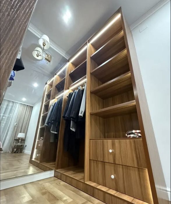 Гардеробные шкафы купе с зеркалом