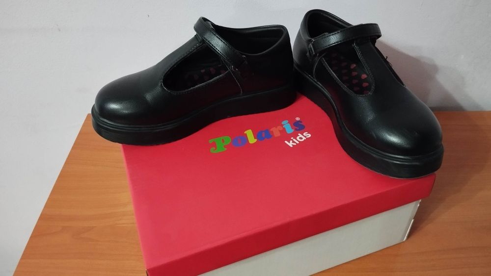 Школьные туфли для девочки