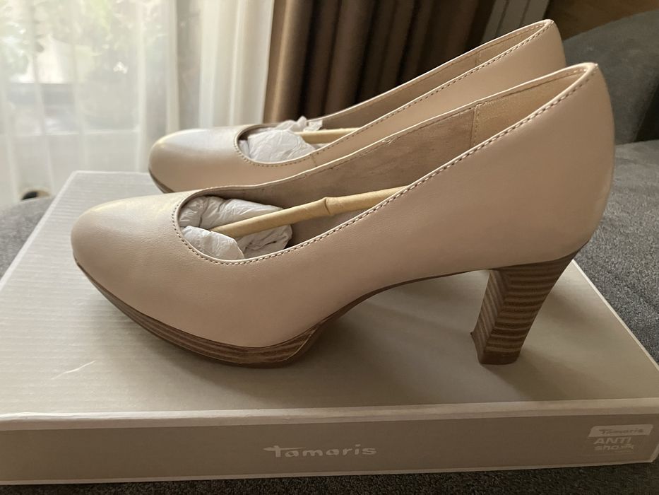 Евтини Обувки тамарис в цвят слонова кост, естествена кожа, 36, нови